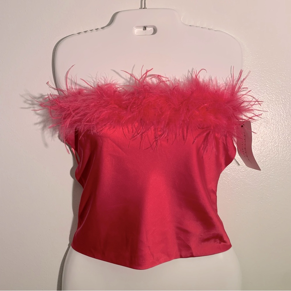 American Threads womens halter or tube top with a tie up neckline